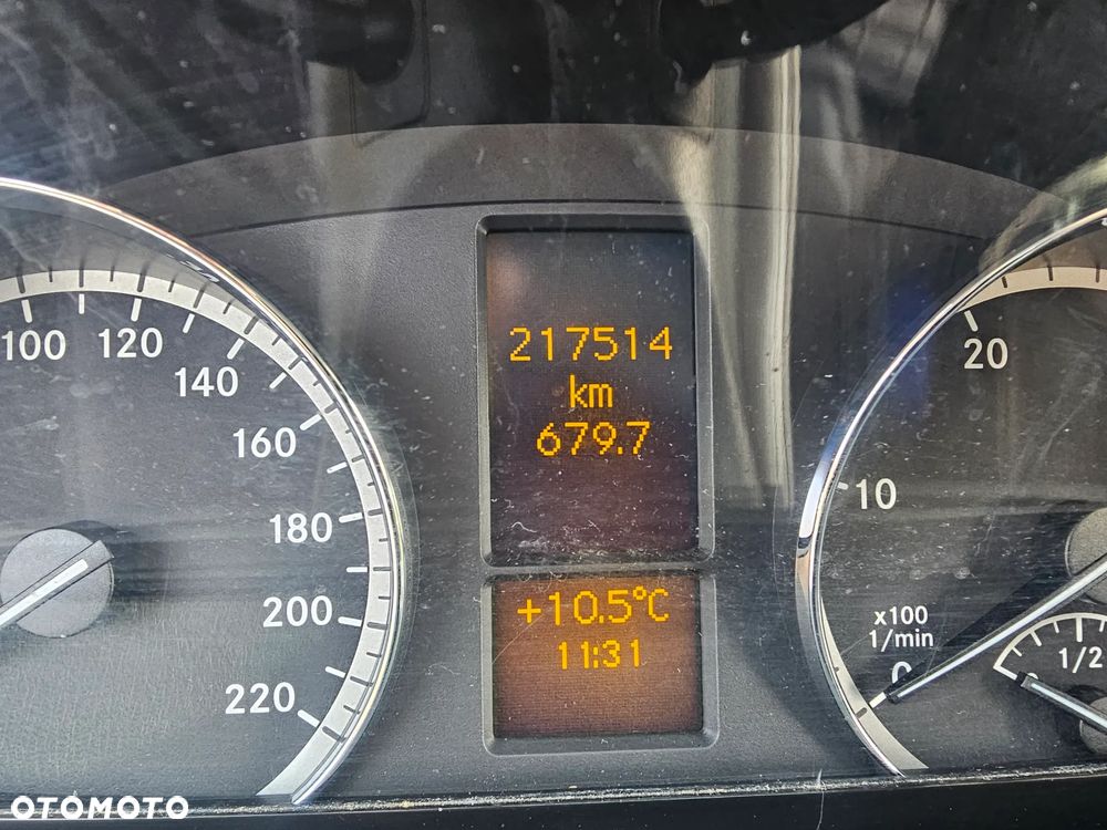 Mercedes-Benz Viano - 11