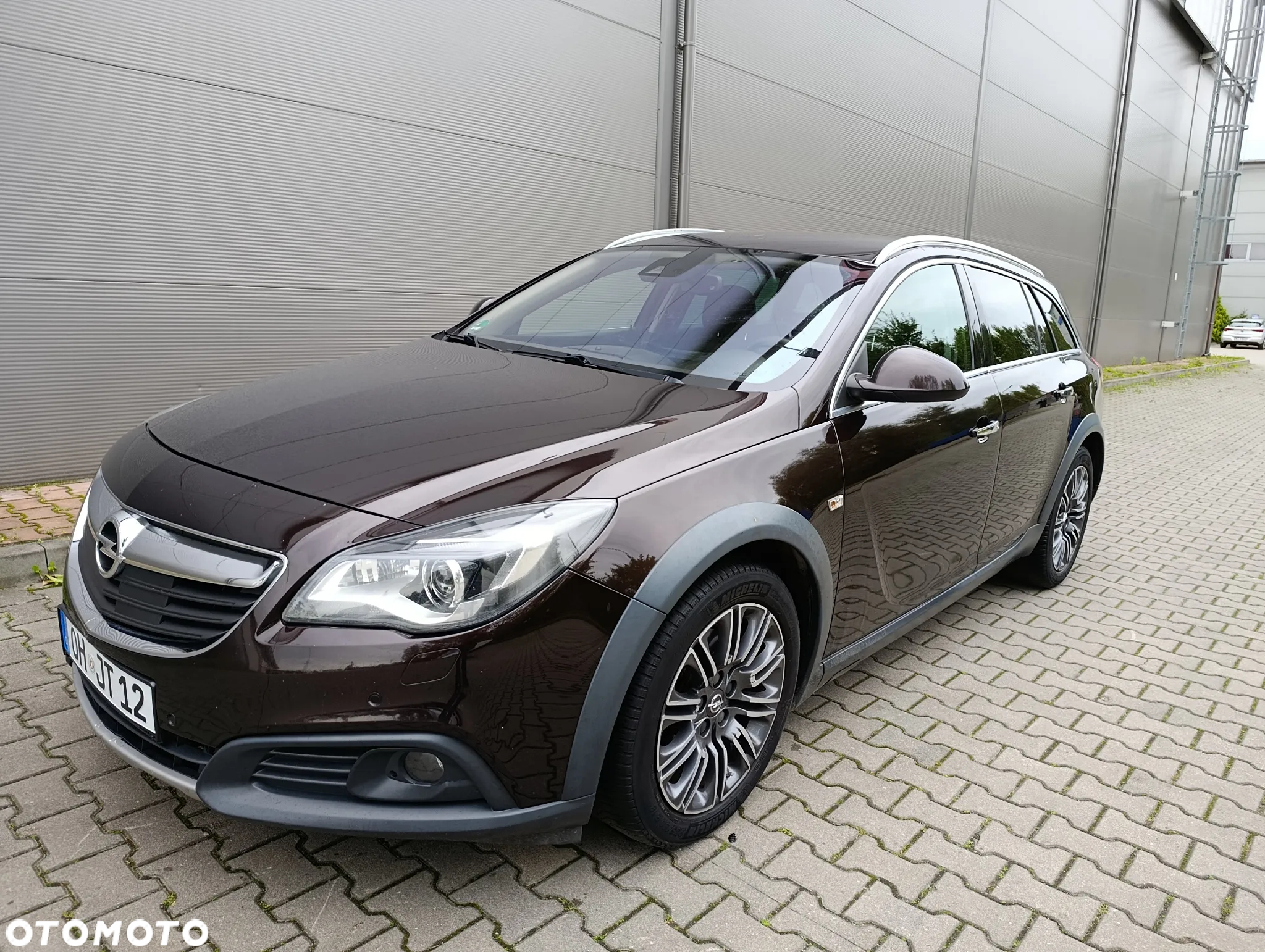 Opel Insignia 2.0 Bi Turbo CDTI 4x4 Country Tourer - 2