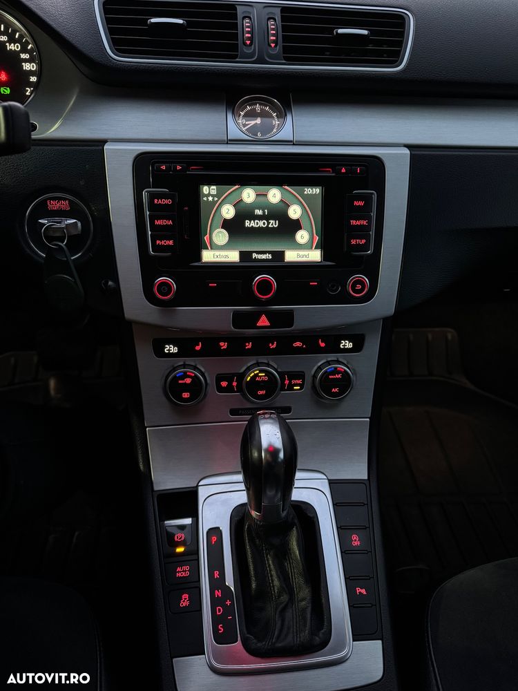Volkswagen Passat 2.0 TDI DSG BlueMotion Technology Highline - 3