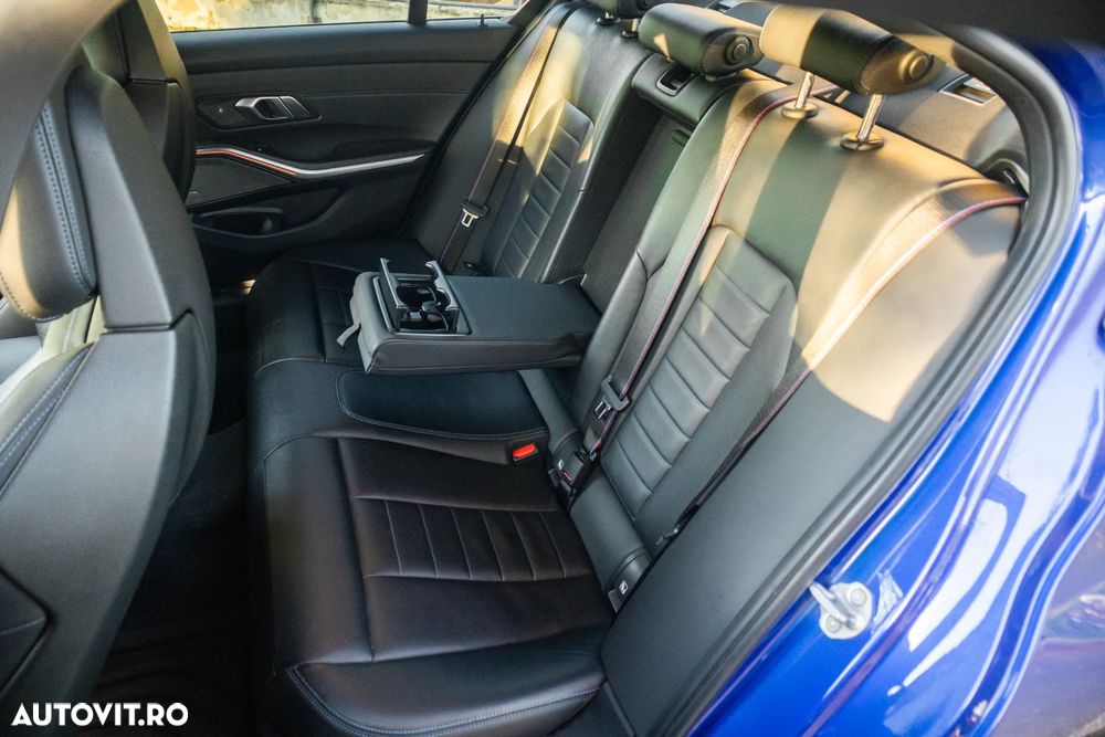 BMW Seria 3 330d xDrive AT MHEV - 28