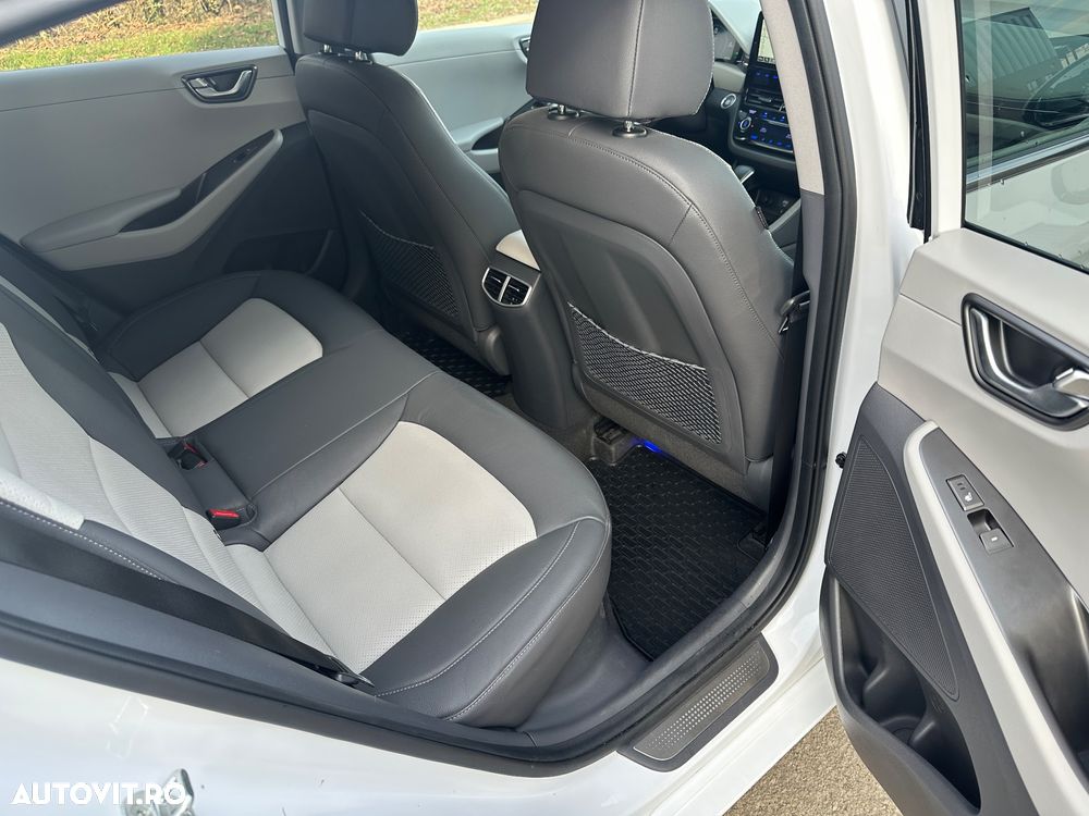 Hyundai IONIQ Plug-in-Hybrid 1.6 GDI Premium - 21