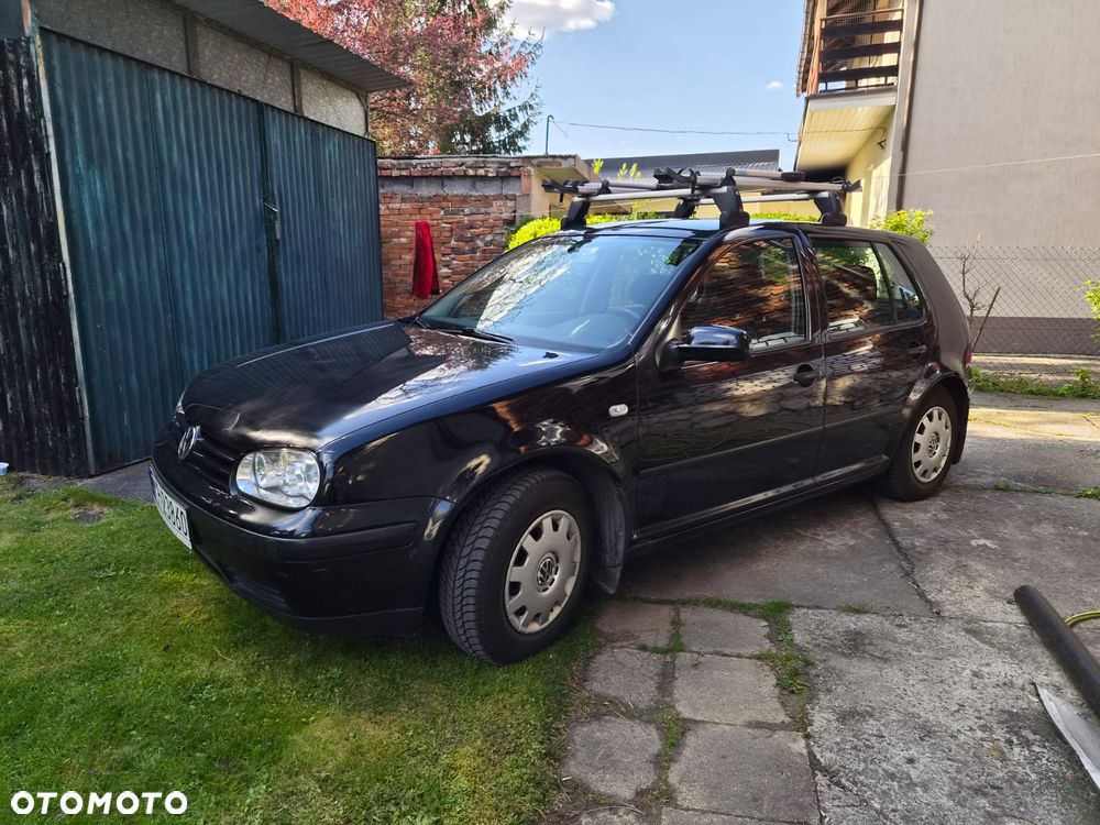 Volkswagen Golf 1.6 Basis - 3