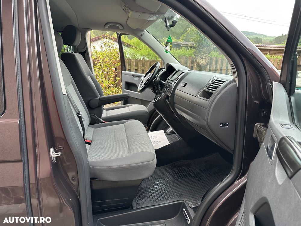 Volkswagen Transporter Caravelle Lang DSG BMT Comfortline - 10