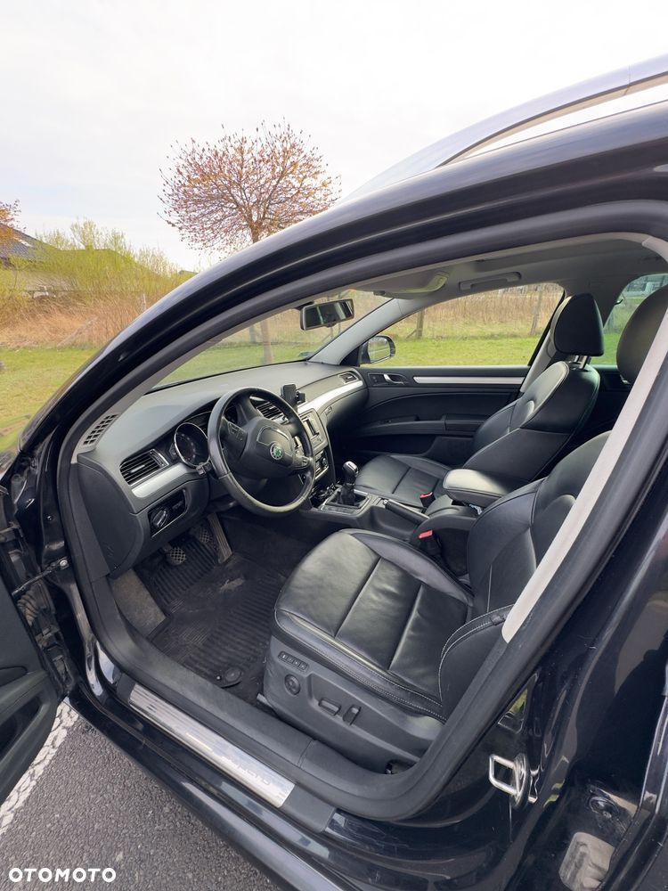 Skoda Superb 2.0 TDI Exclusive - 13