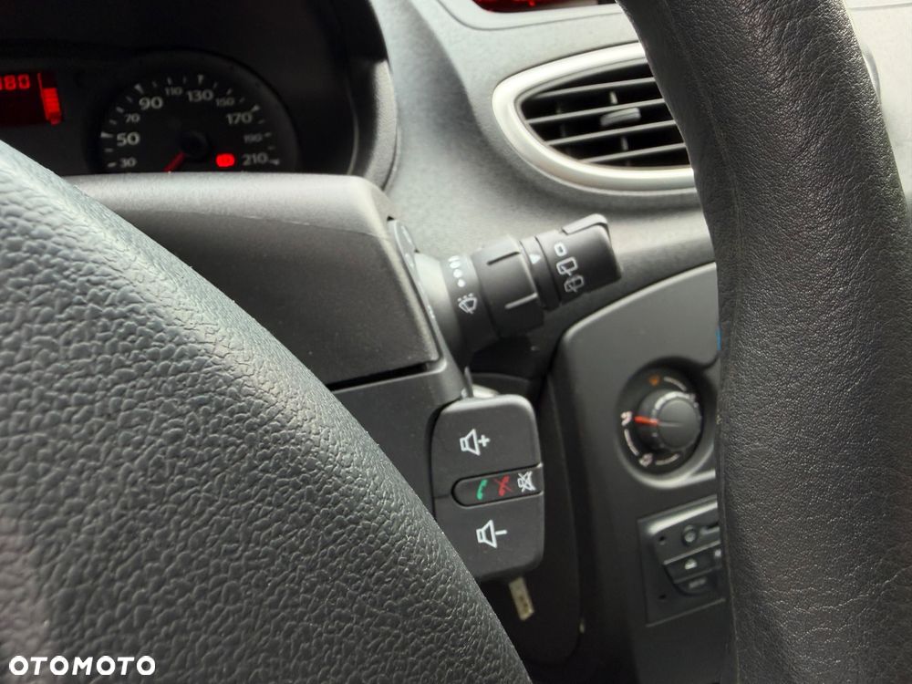 Renault Clio 1.2 16V 75 Expression - 23