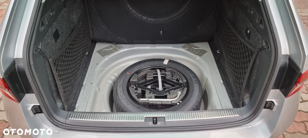 Skoda Superb 2.0 TDI SCR Style DSG - 17