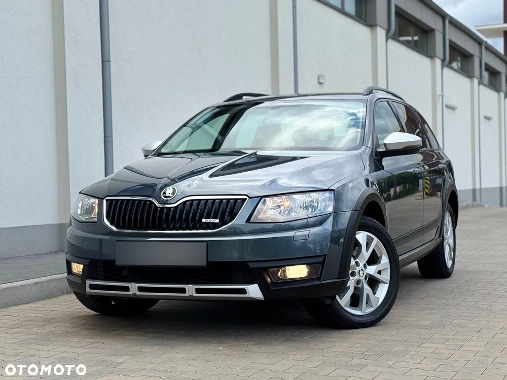 Skoda Octavia Scout 2.0 TDI 4x4 DSG - 25