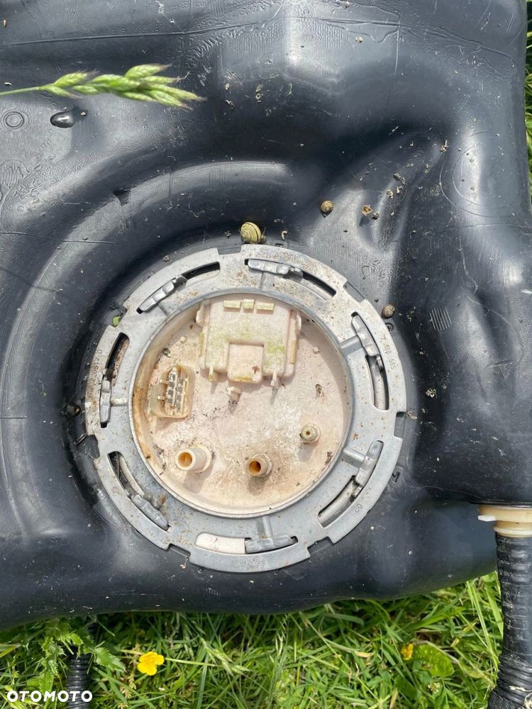 ZBIORNIK POMPA PALIWA BMW G30 G31 DIESEL - 6