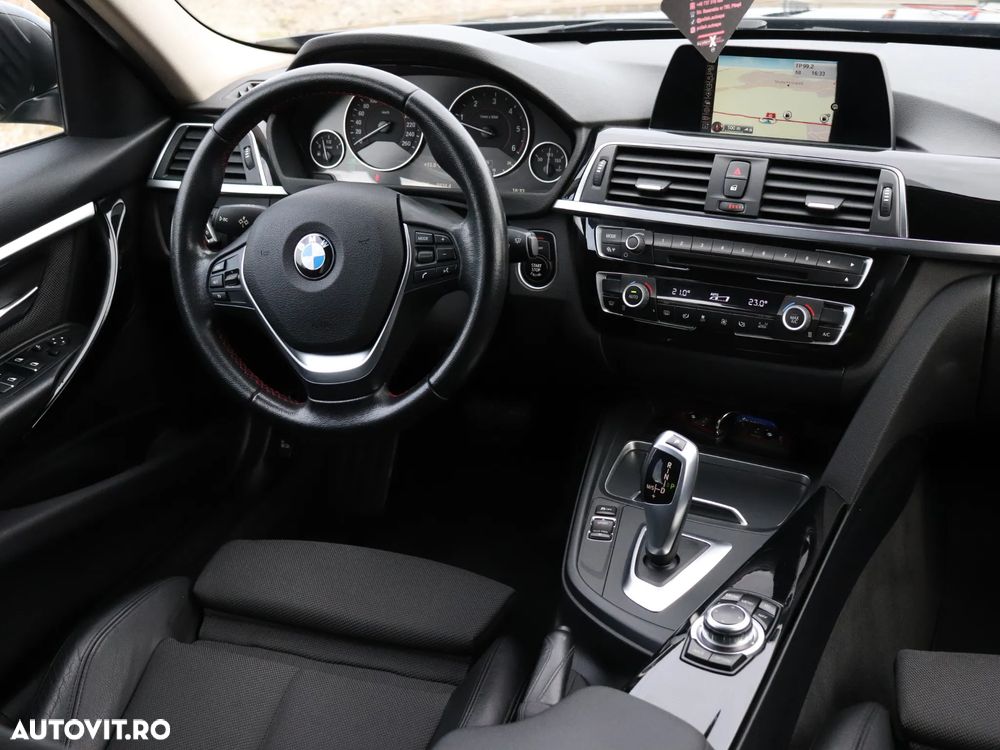 BMW Seria 3 318d Aut. Sport Line - 25