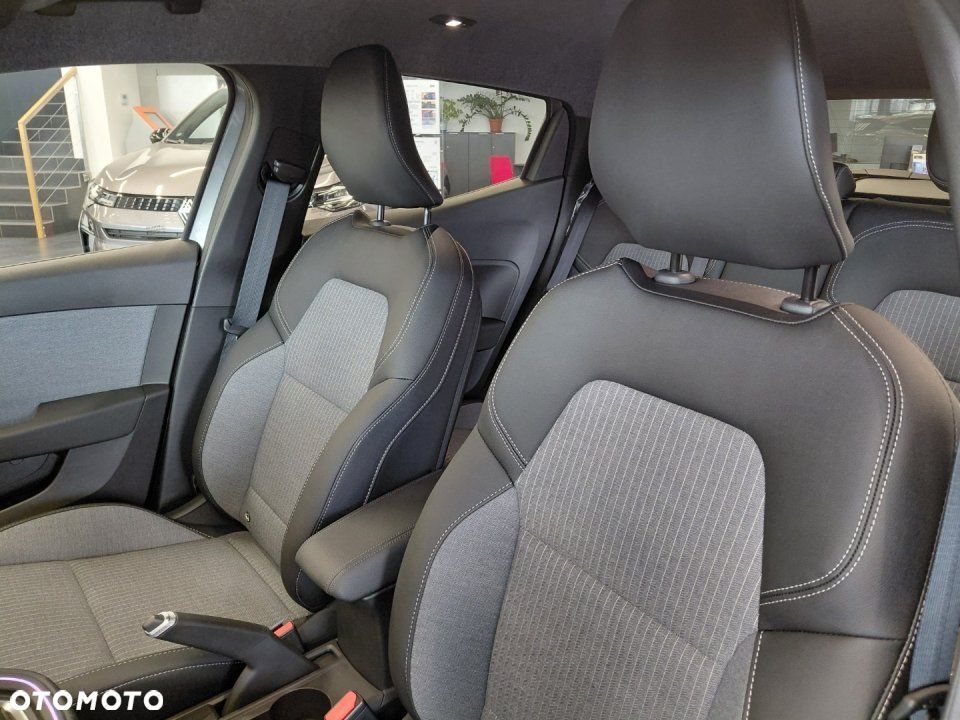 Renault Clio - 7