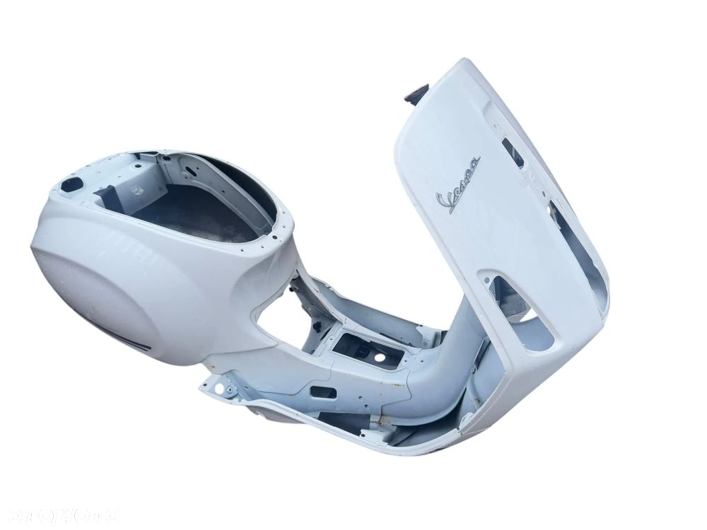 RAMA karoseria Piaggio Vespa Primavera  50/125 - 1
