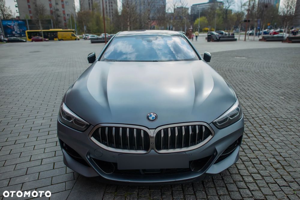 BMW Seria 8 - 23
