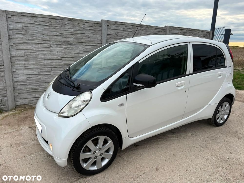 Peugeot iOn Active - 2