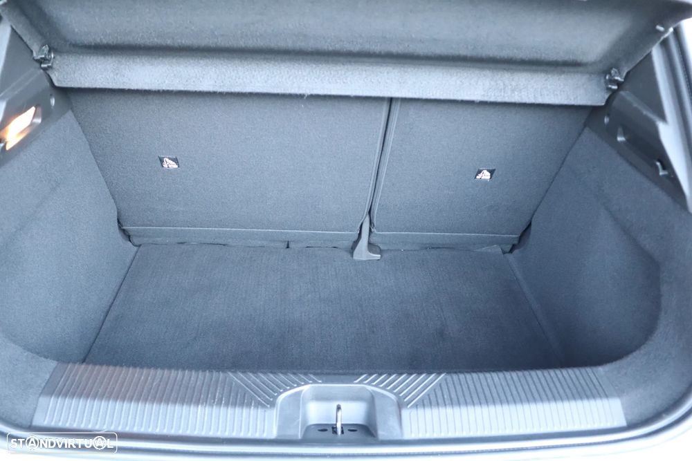 Renault 5 E-Tech 52 kWh Iconic Cinq Autonomia Conforto - 9