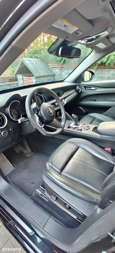 Alfa Romeo Stelvio 2.0 Turbo Veloce TI Q4 - 15
