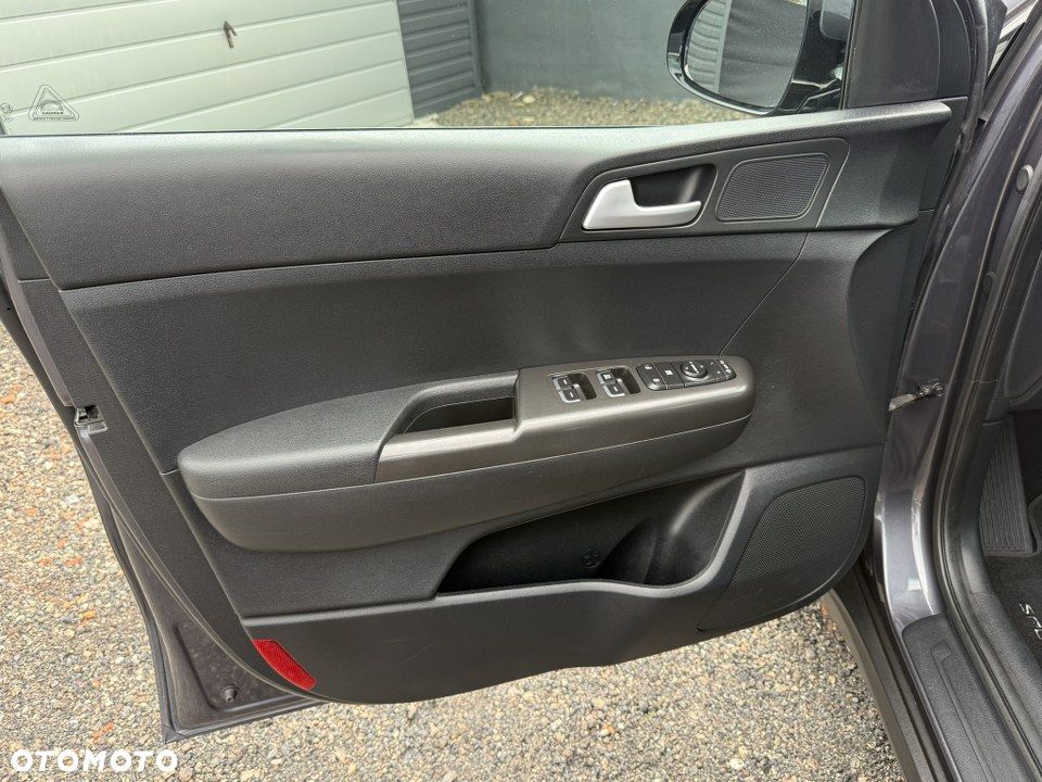 Kia Sportage 1.6 GDI 2WD DREAM-TEAM EDITION - 19