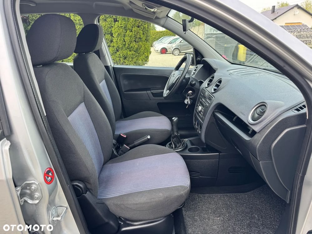 Ford Fusion 1.6 Elegance - 28