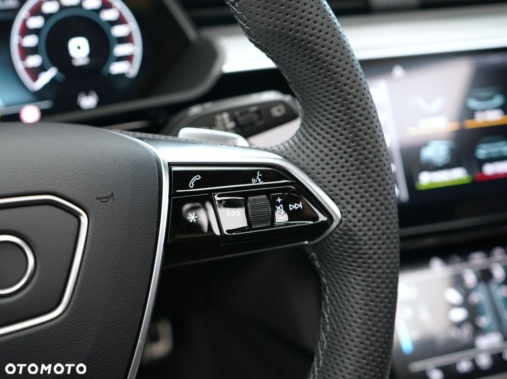 Audi Q8 - 21
