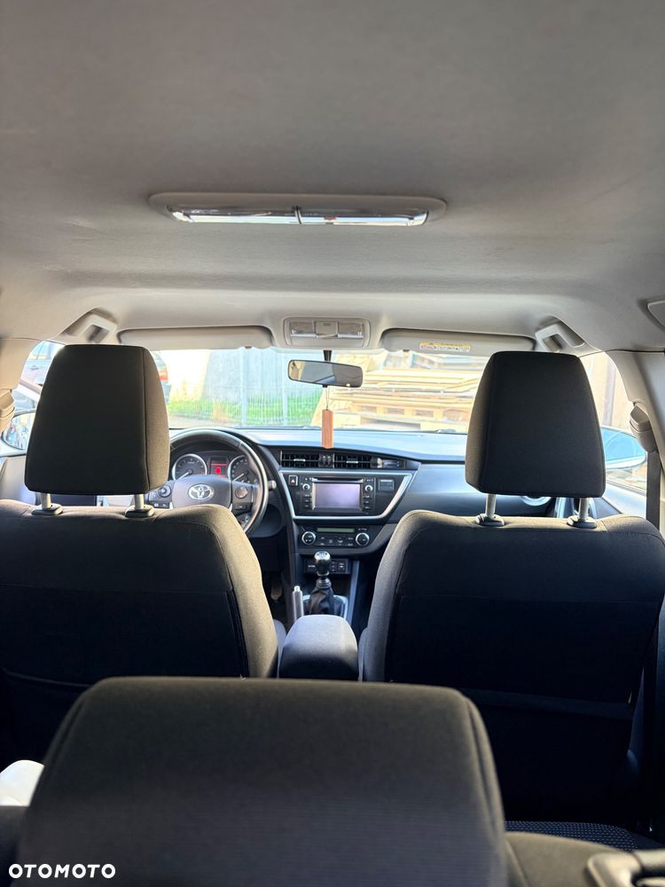 Toyota Auris 1.6 Premium - 7