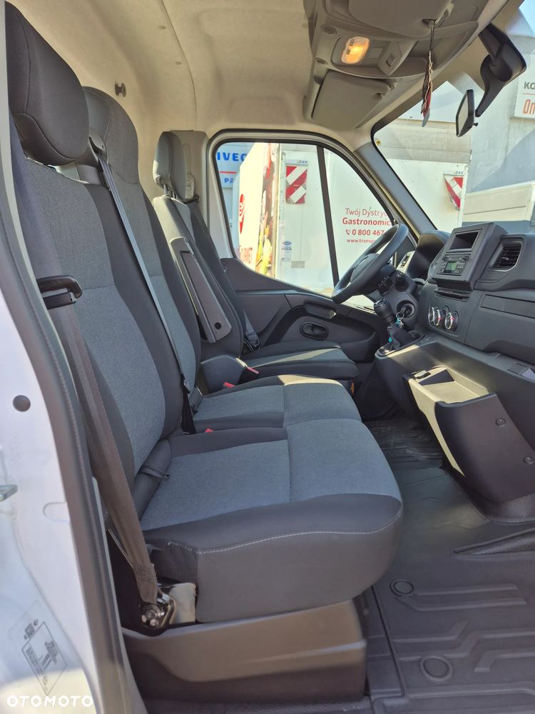 Renault Master (32395) - 11