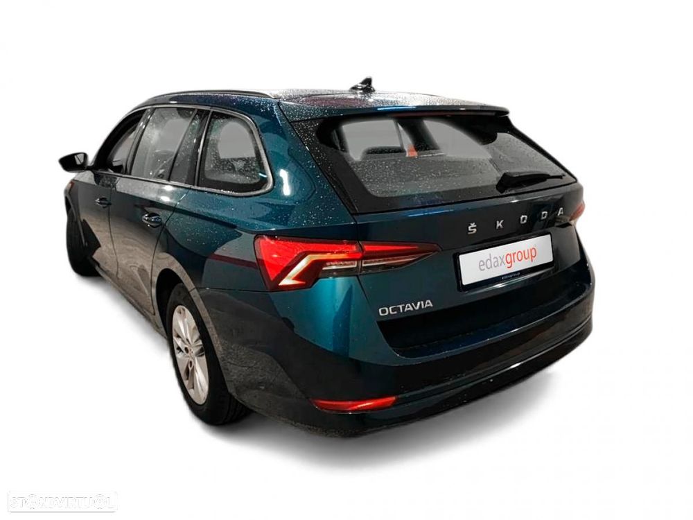 Skoda Octavia Break 2.0 TDI Ambition DSG - 2
