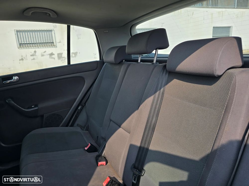 VW Golf Plus 1.9 TDi Trendline AC - 10