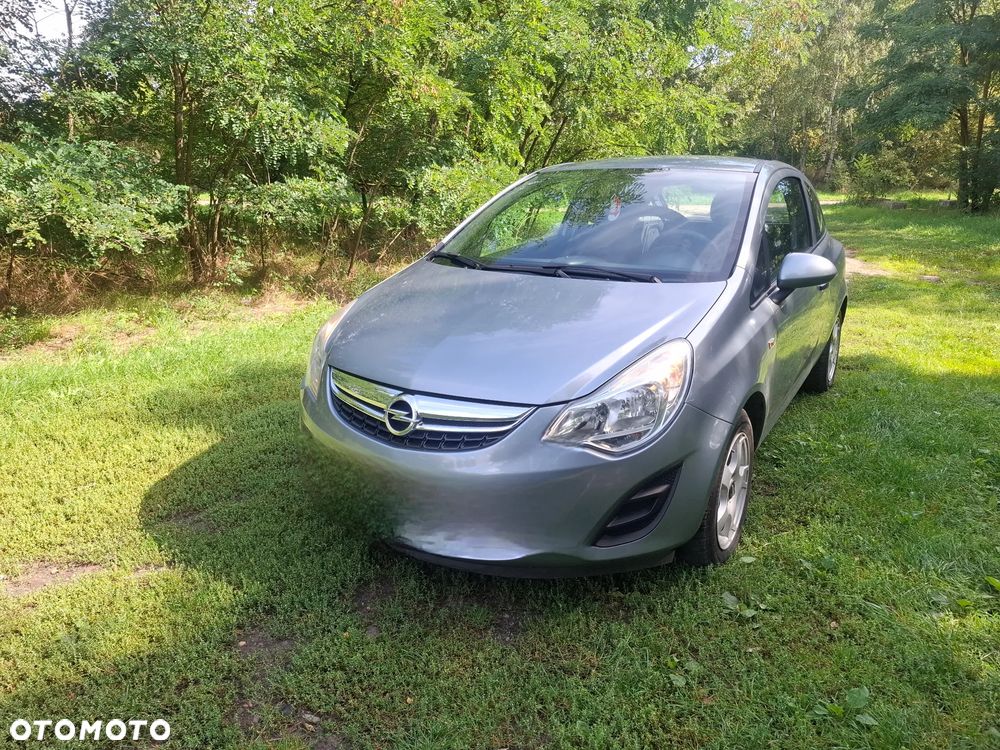 Opel Corsa 1.2 16V Edition / Active - 1