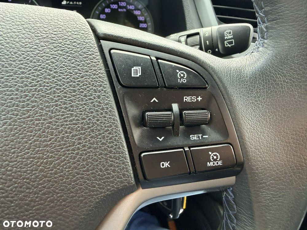 Hyundai Tucson blue 1.7 CRDi 2WD Style - 18