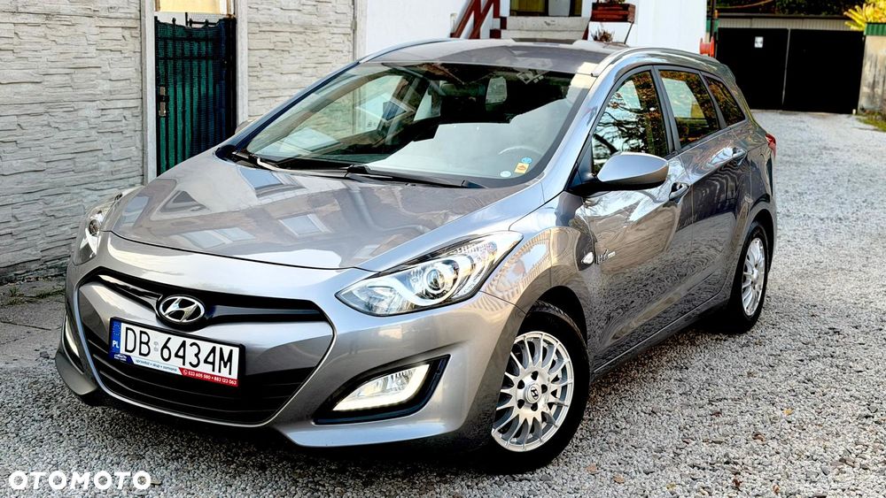 Hyundai i30 blue 1.6 CRDi Style - 3