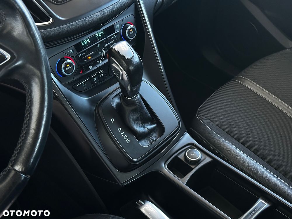Ford Grand C-MAX - 32