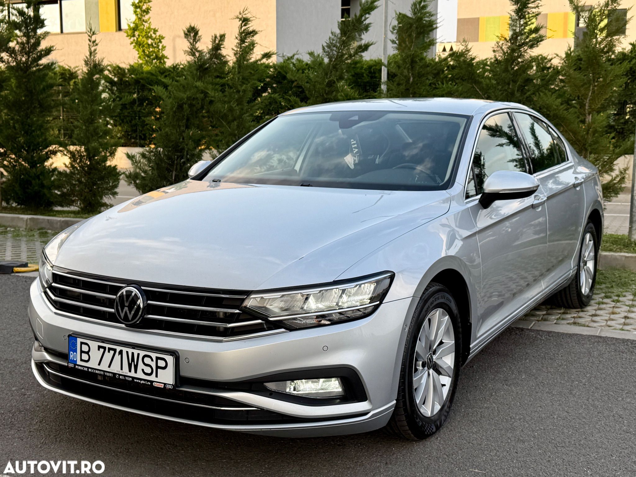 Volkswagen Passat Variant 2.0 TDI Highline - 1