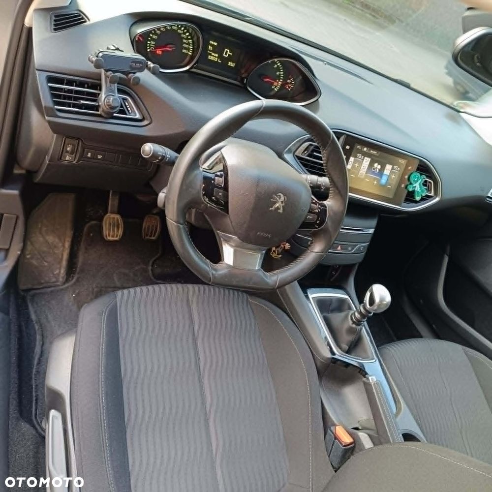 Peugeot 308 - 6