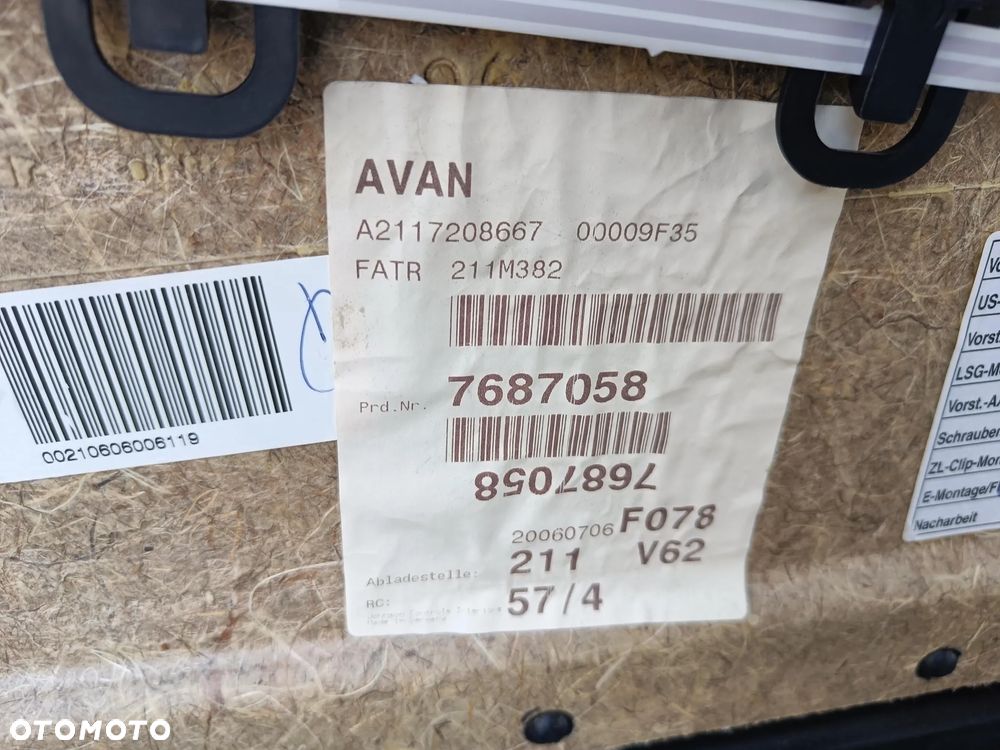 MERCEDES W211 LIFT BOCZEK TAPICERKA PRAWY PRZÓD EU - 10