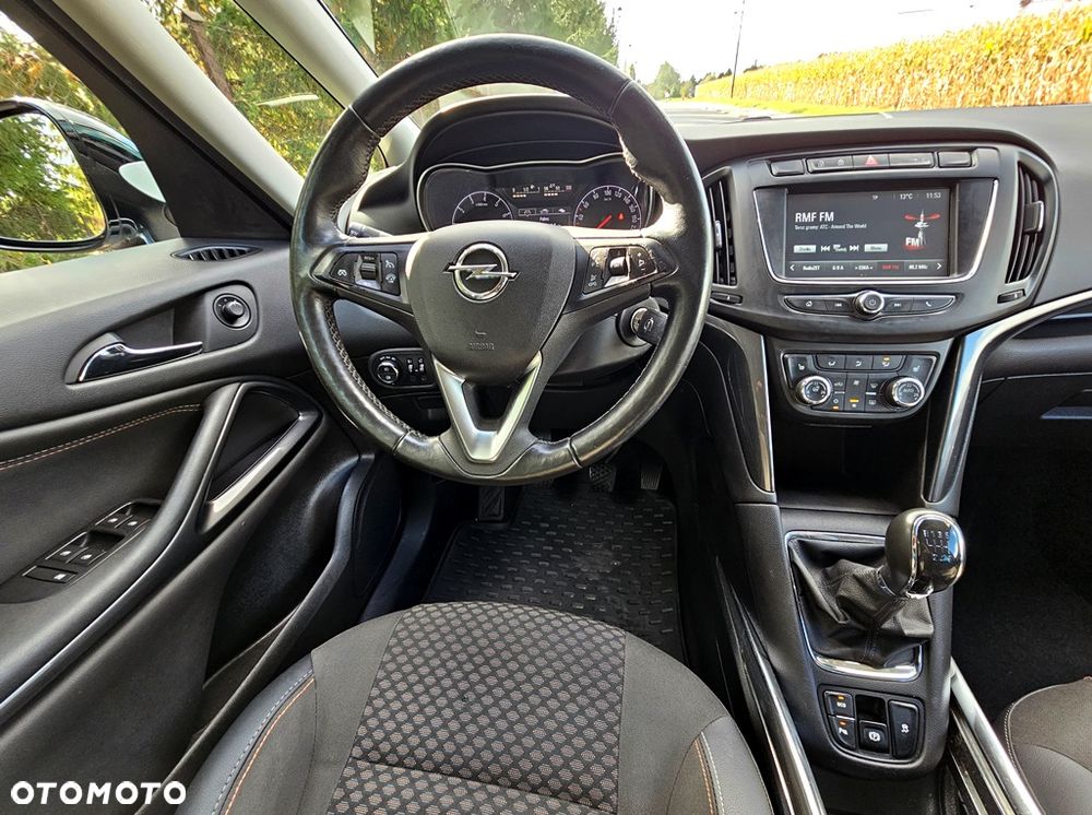 Opel Zafira Tourer 1.4 Turbo Business Edition - 24