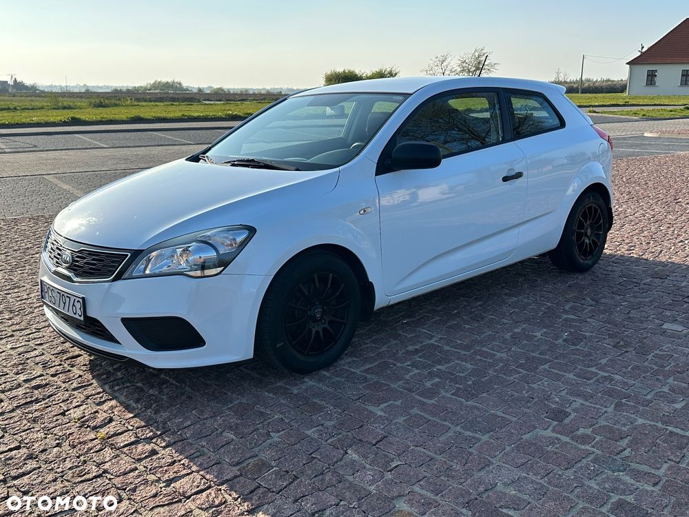 Kia ProCeed 1.4 M - 14