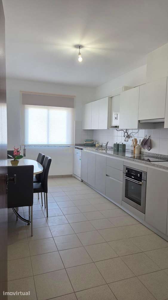 APARTAMENTO T1 COM GARAGEM, EM SÃO BARTOLOMEU DE MESSINES - Grande imagem: 2/9
