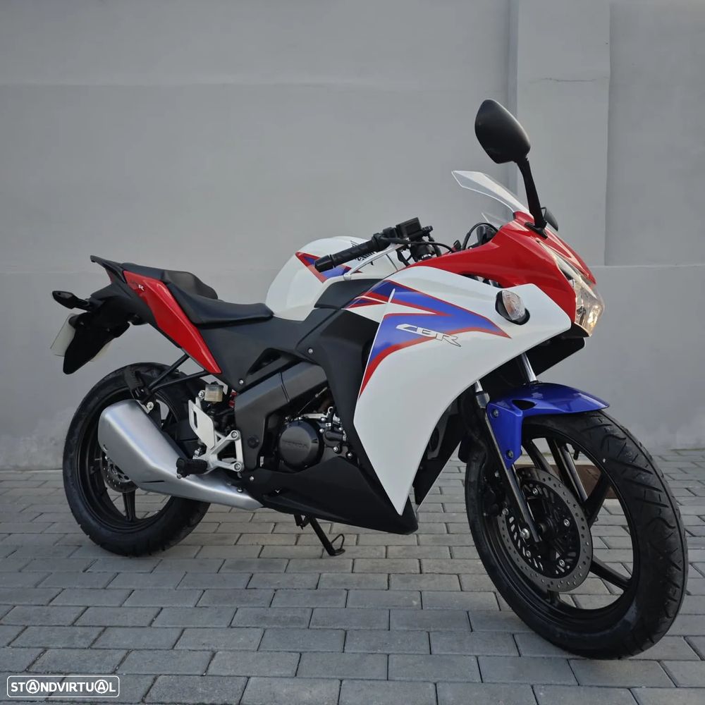 Honda CBR 125R - 1