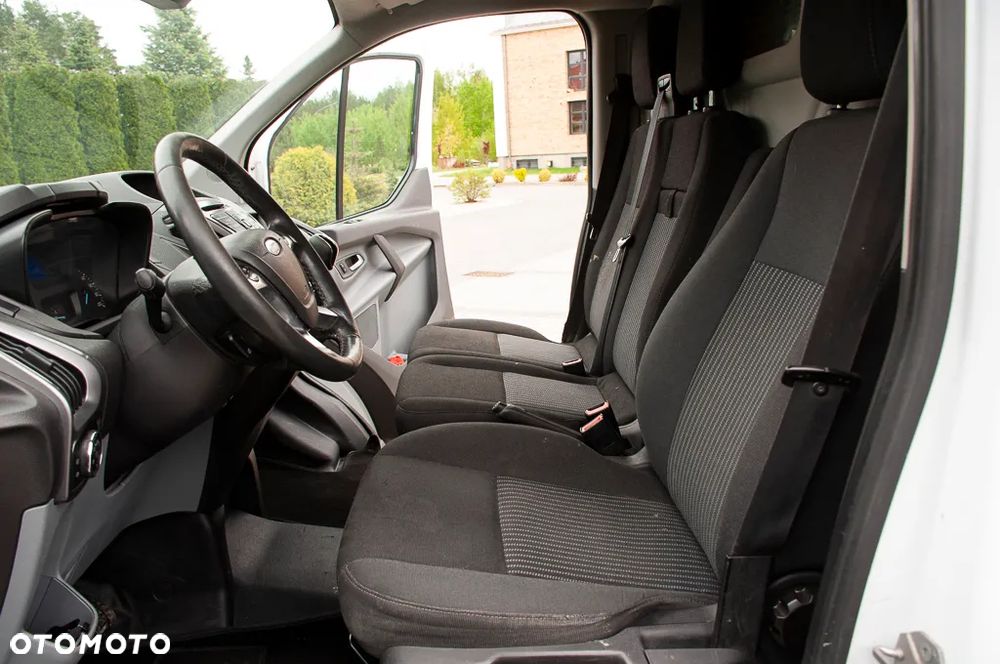 Ford Transit Custom Long - 33