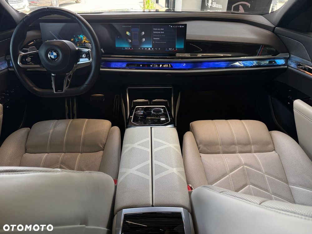 BMW Seria 7 - 22