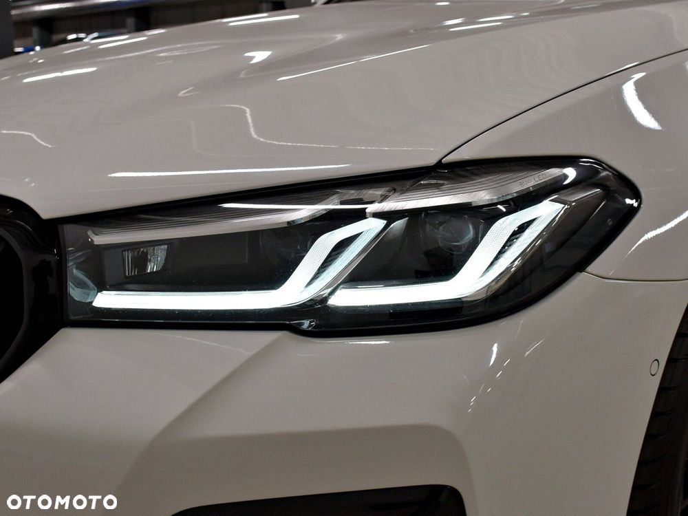 BMW Seria 5 - 29