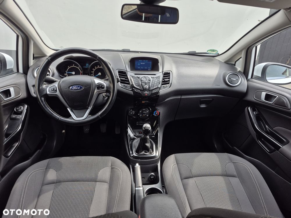 Ford Fiesta - 2