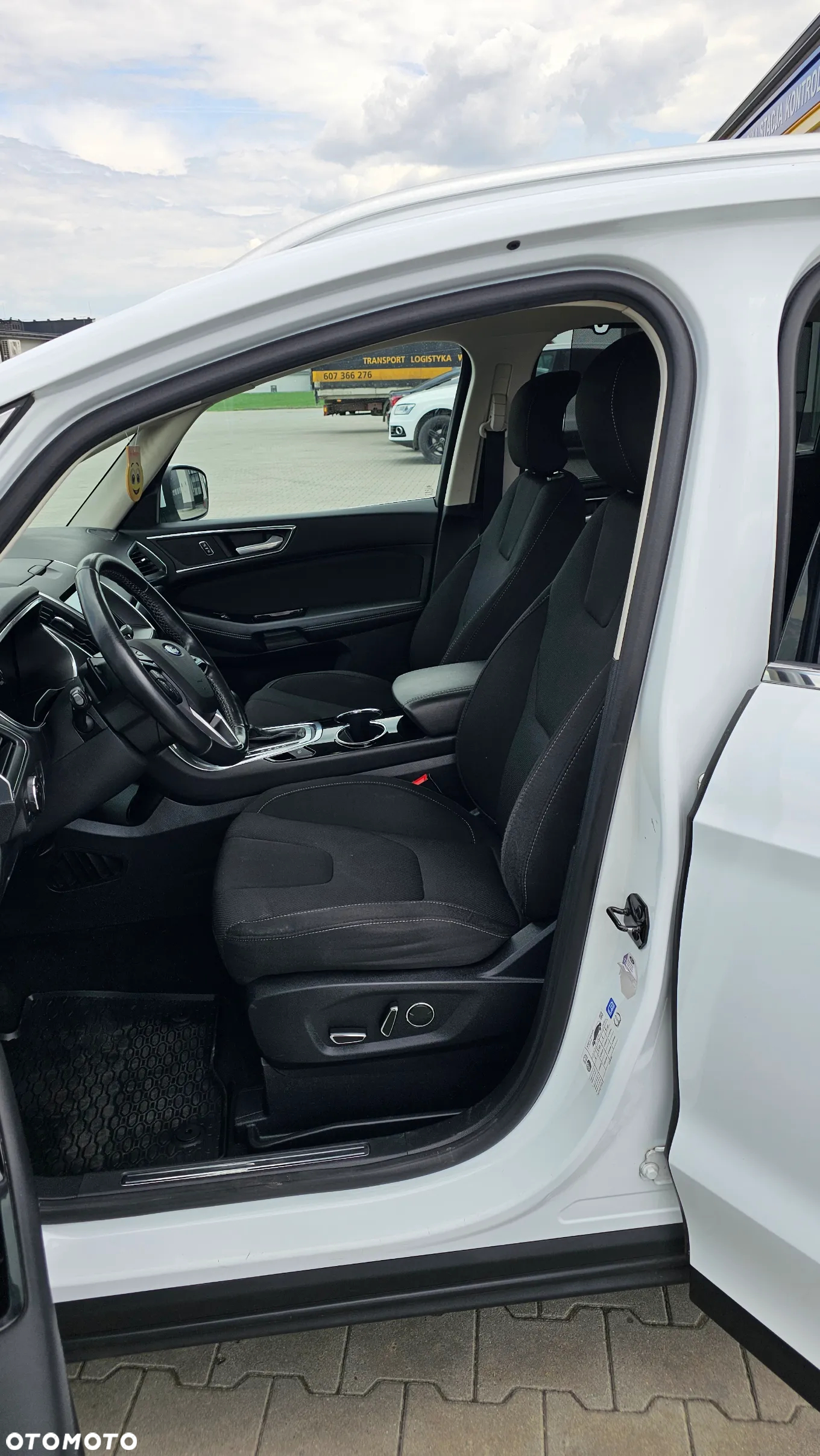 Ford S-Max - 22