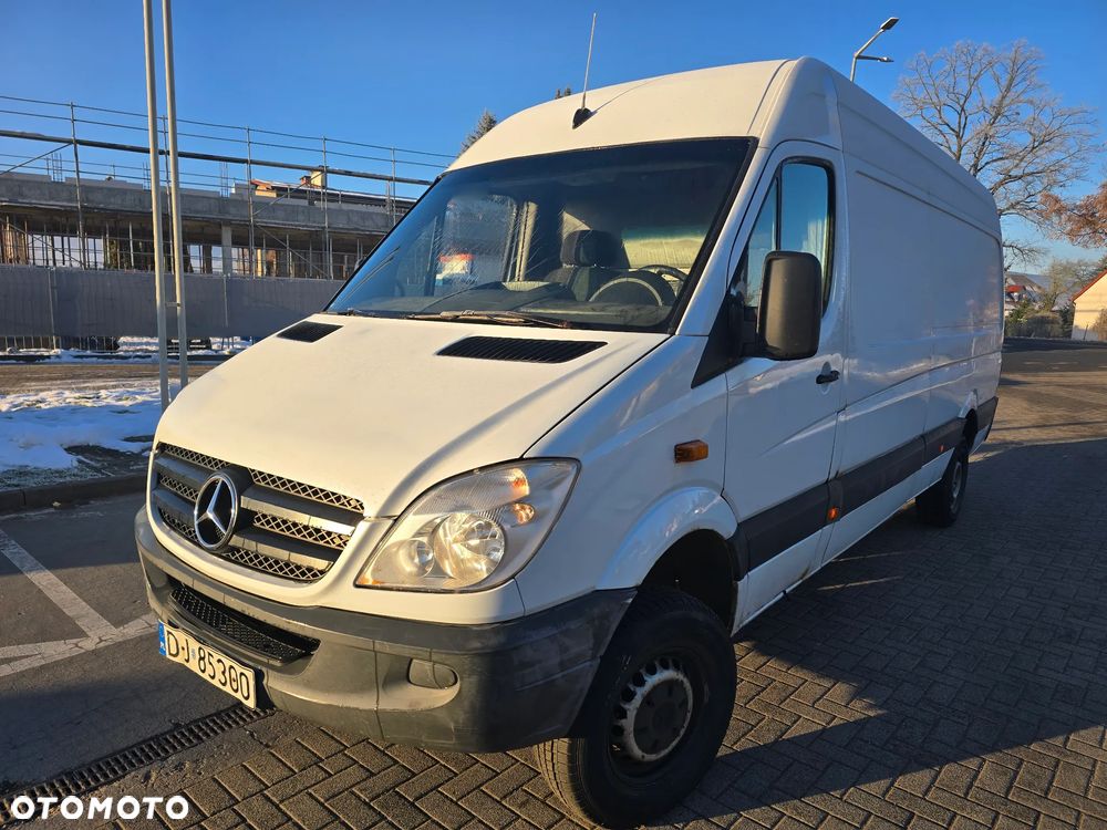 Mercedes-Benz Sprinter - 1