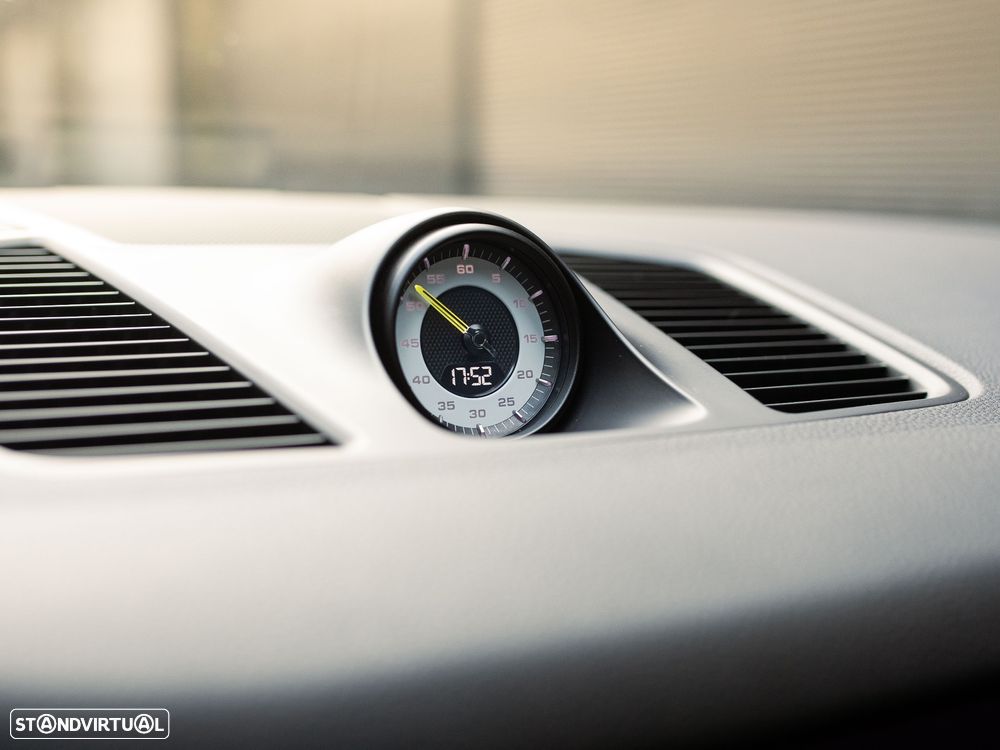 Porsche Cayenne Coupé E-Hybrid - 33