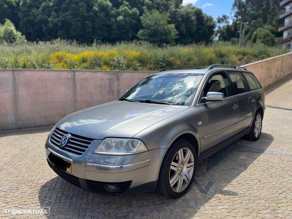 VW Passat Variant 1.9 TDi Highline - 1