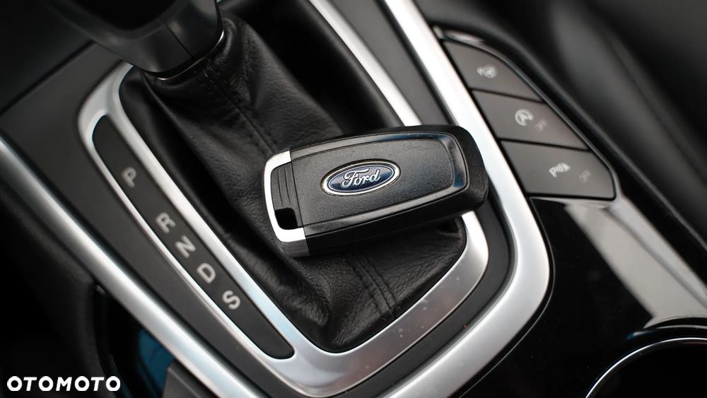 Ford Edge 2.0 TDCi Twin-Turbo 4WD Titanium - 37