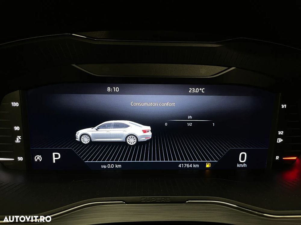 Skoda Superb 2.0 TDI DSG Ambition - 27