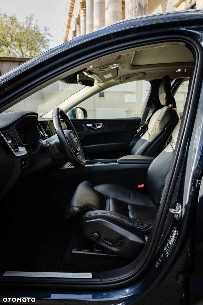 Volvo XC 60 B4 D AWD Inscription - 3