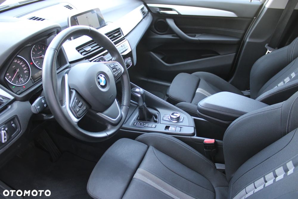 BMW X1 xDrive20i Advantage - 18