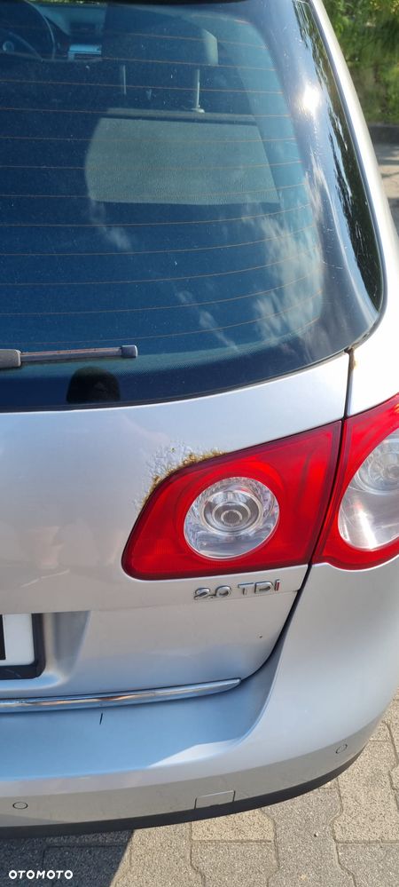 Volkswagen Passat 2.0 TDI DPF Highline - 18